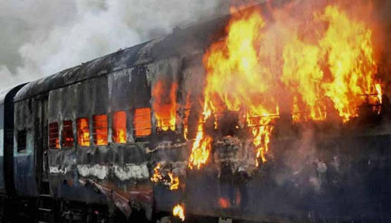 Train from Bengaluru catches fire in Andhra Pradesh Yeshwantpur Tatanagar superfast Express train