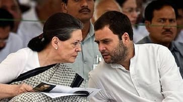 Sheila Dikshit meets Sonia Gandhi amid Congress-AAP alliance talks for Lok Sabha polls 2019