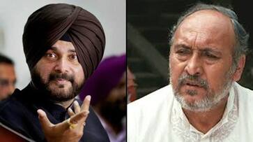 Popular Bengali actor Victor Banerjee slams Navjot Singh Sidhu-Read details