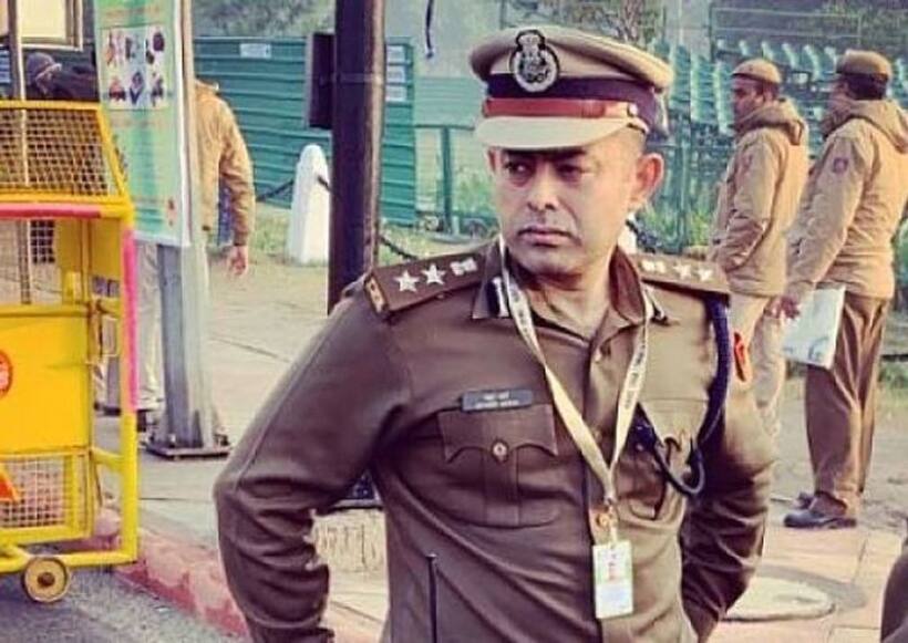 विवाद में घिरे डीसीपी मधुर वर्मा, ट्रैफिक इंस्पेक्टर का आरोप, गालियां दे देकर मारे थप्पड़