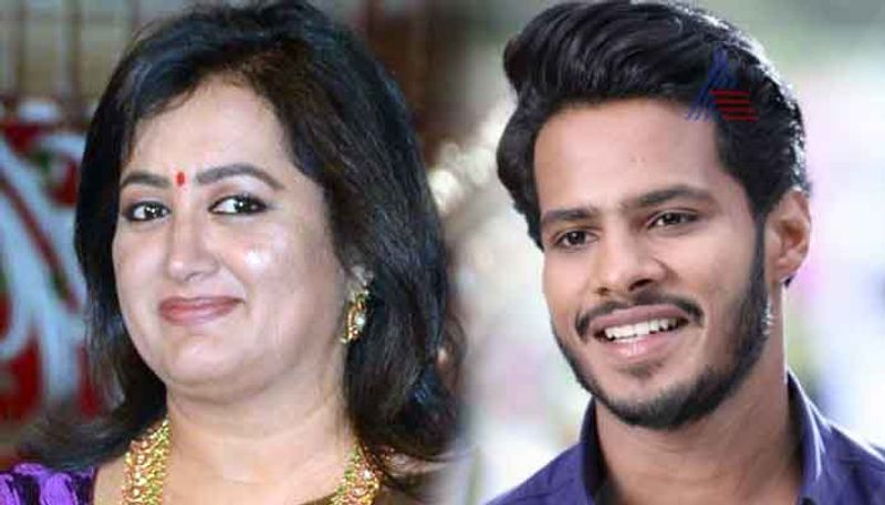 Sumalatha Ambareesh supporters Nikhil Kumaraswamy nomination rejected Mandya constituency