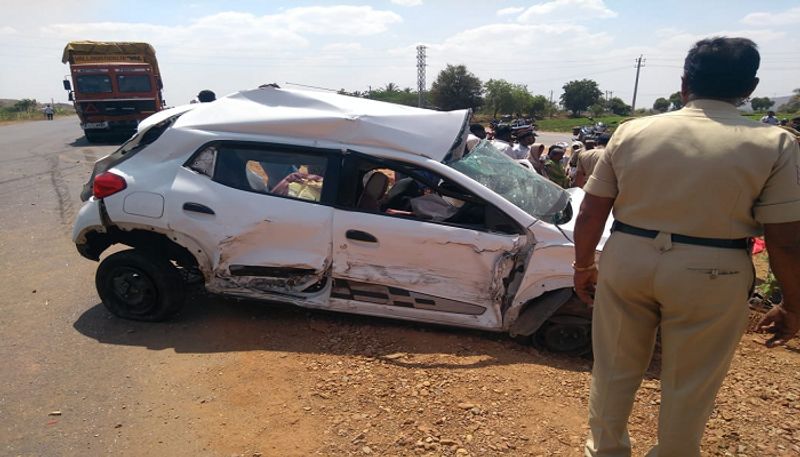 3 of Davanagere Family Died in Car accident at Chitradurga