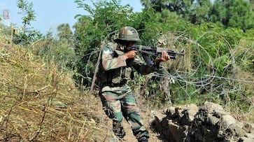 Indian soldiers replied to Pakistani violation of cease fire in akhnoor jammu