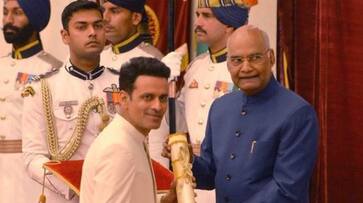 President of india give padmashri award to actor manoj bajpayee