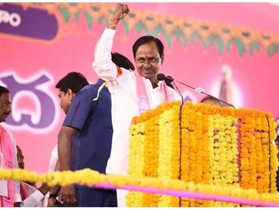 12 Congress MLA join TRS in Telangana, seek merger of Legislature Party