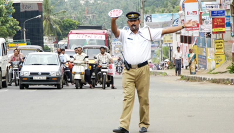 Congress President Rahul Gandhi Rally Effect Heavy Traffic Jam Bengaluru