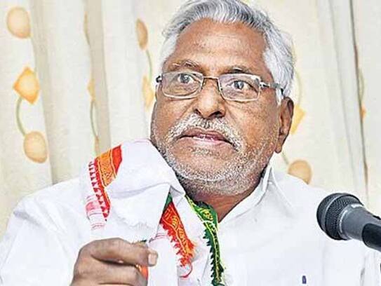Congress MLC Jeevan Reddy Reacts on ED Notice to BRS MLC Kavitha AKP KNR  