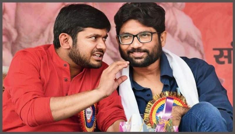 Ahead of Kanhaiya Kumar, Jignesh Mevani's entry into Congress, posters put up outside party office-dnm