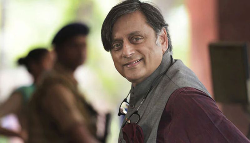 shashi tharoor proves his popularity in asianet news survey