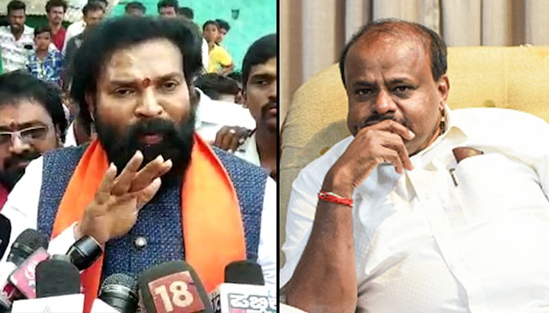 BJP Leader B Sriramulu Slams HD Devegowda family Chitradurga