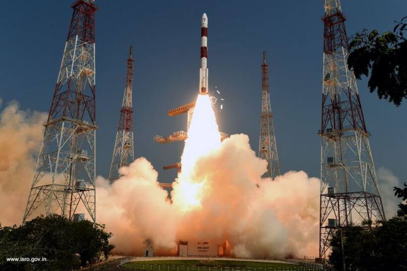 ISRO की एक और कामयाबी: अब अंतरिक्ष में भारत का एमीसैट, अमेरिका के 24 सैटेलाइट भी पहुंचाए