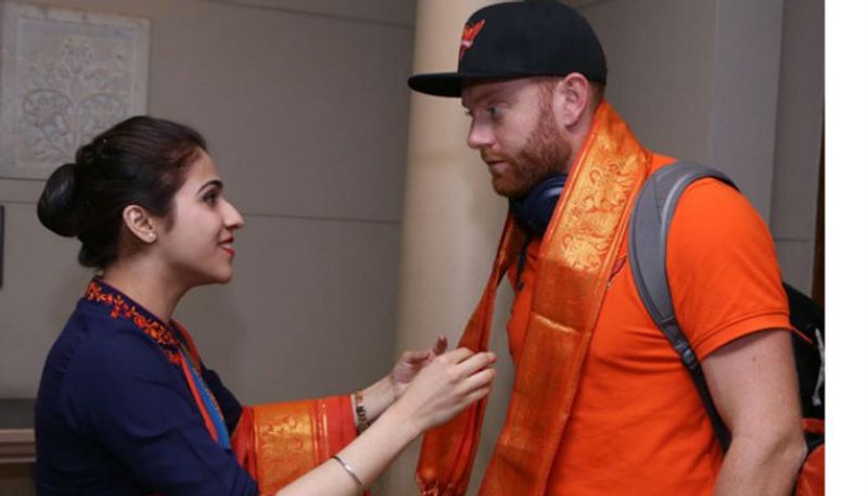 social media celebrates jonny bairstow's photo with hotel receptionist