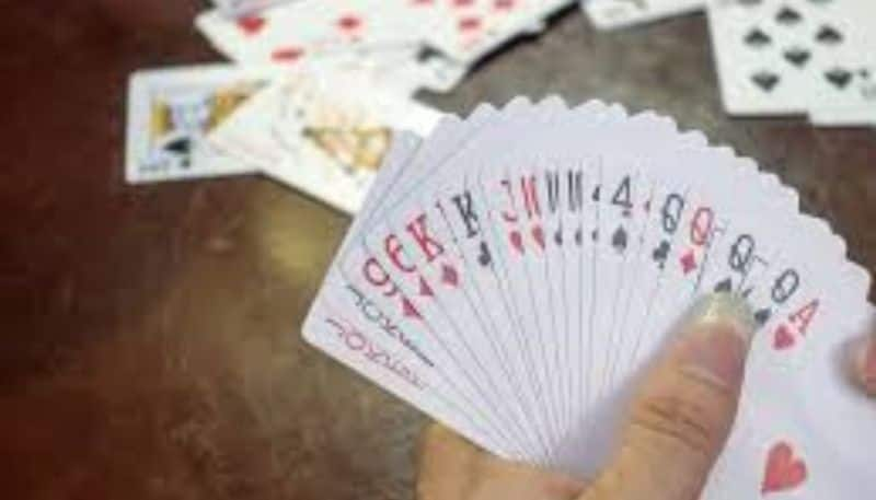 Police constable suspended for playing cards