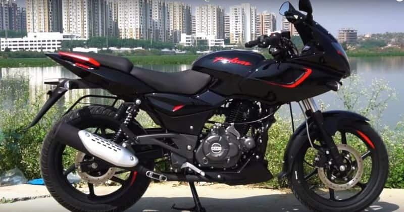 BAJAJ PULSAR MONTHLY SALES CROSS 1 LAKH UNIT MARK FOR THE FIRST TIME