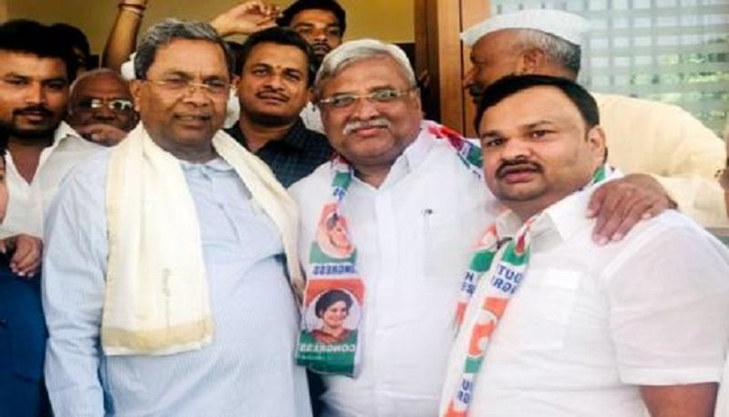 Gadag BJP Former MLA Shrishailappa bidarur Joins congress