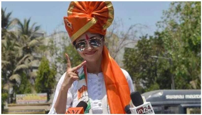 उर्मिला जी क्या '56 इंच के सीने’ पर आपका कमेंट सस्ती लोकप्रियता है?