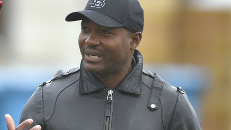 west indies legend Brian lara hospitalized in Mumbai due to chest pain