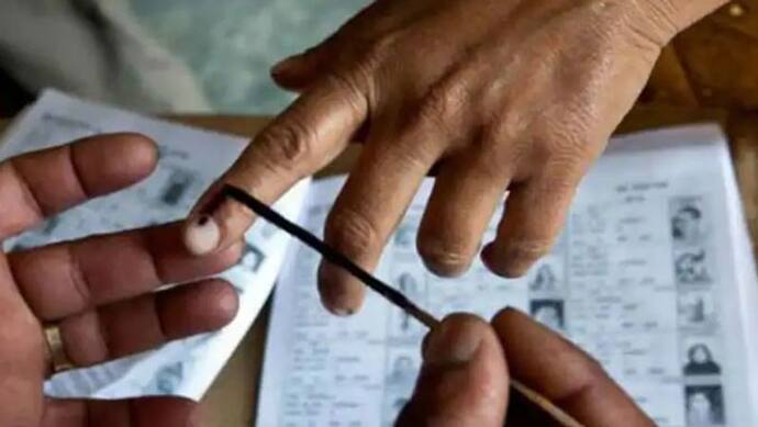 Polls: 'বেহালার একই ব্যাক্তি দুই ওয়ার্ডের ভোটার', তৃণমূলের বিরুদ্ধে অভিযোগ তুলে কমিশনে BJP