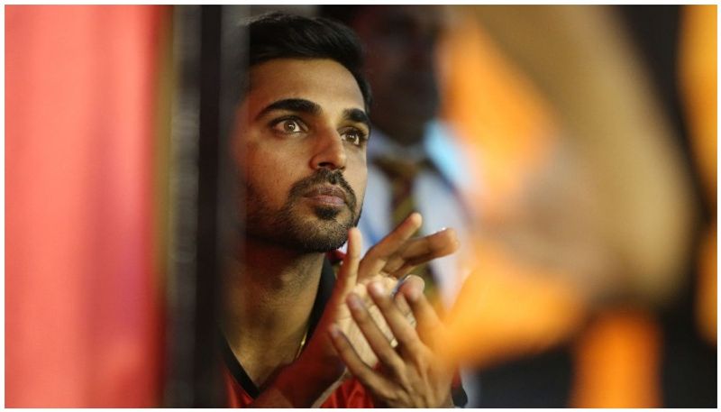 Bhuvneshwar Kumar near new milestone in ipl