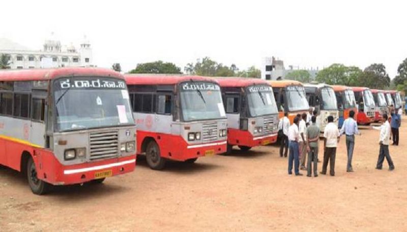 District administration provides bus to students but not for free