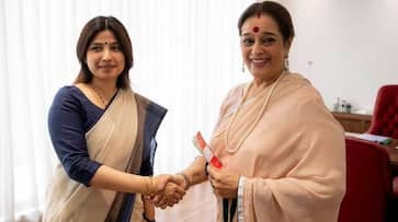 Shatrughan Sinha wife Poonam Sinha joins Samajwadi Party, may contest against Rajnath Singh from Lucknow