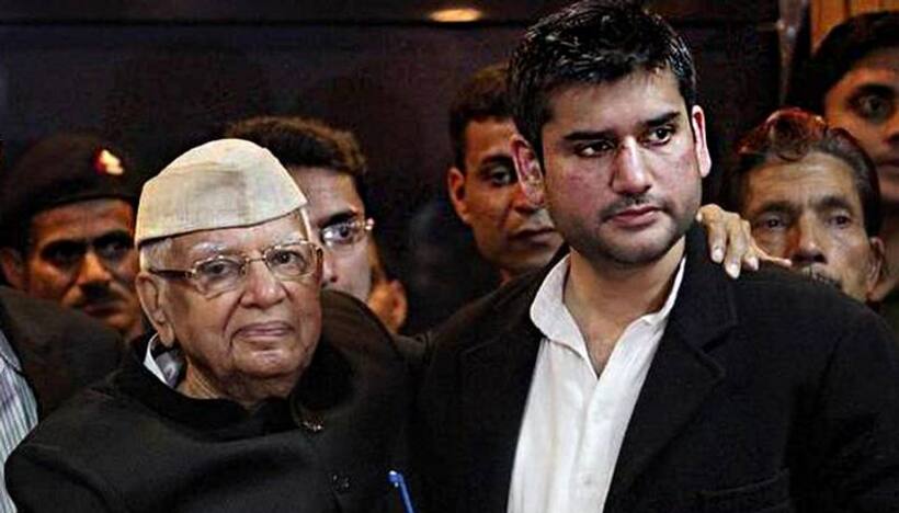 तकिए से मुंह दबाने से गई एनडी तिवारी के बेटे रोहित शेखर की जान, केस दर्ज