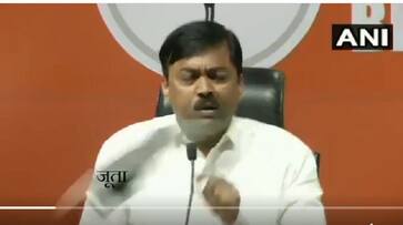 shoe hurled on BJP Spokesperson during press conference