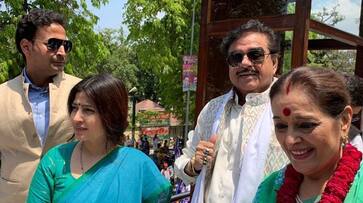 Shatrughan sinha supported his wife in election campaign but keep away from congress campaign