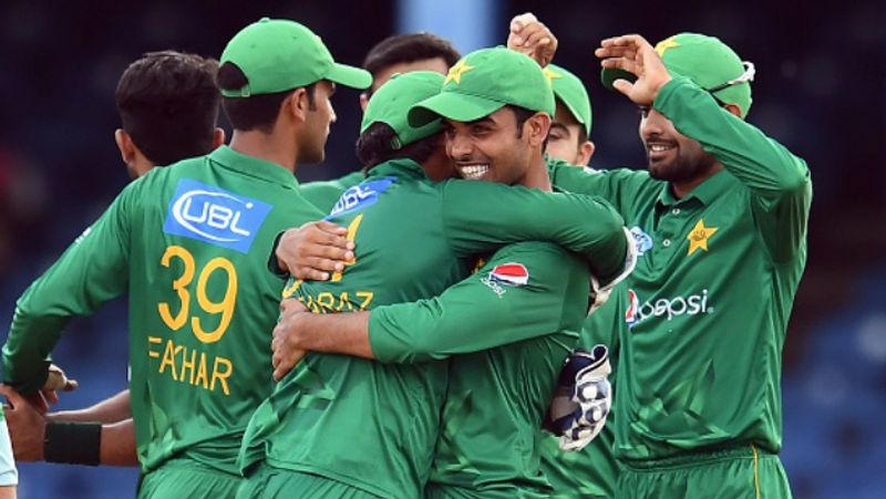 Champions trophy hero Mohammad Amir included for Pakistan world cup squad