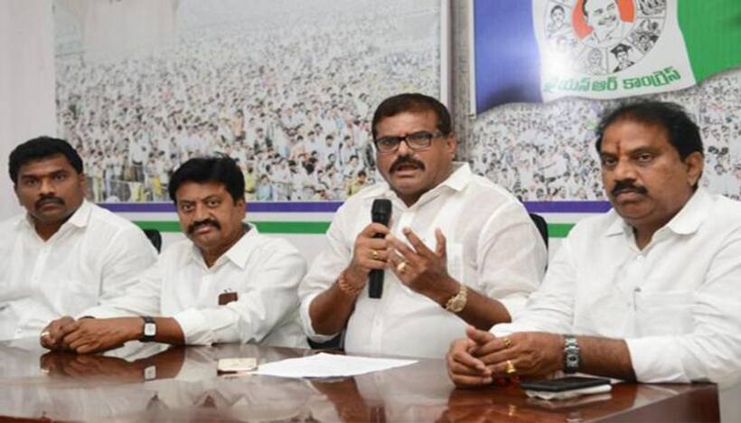 వైకాపా బస్సు యాత్రపై ఓ వర్గం తప్పుడు ప్రచారం చేస్తోంది.. : మంత్రి బొత్స స‌త్య‌నారాయ‌ణ 