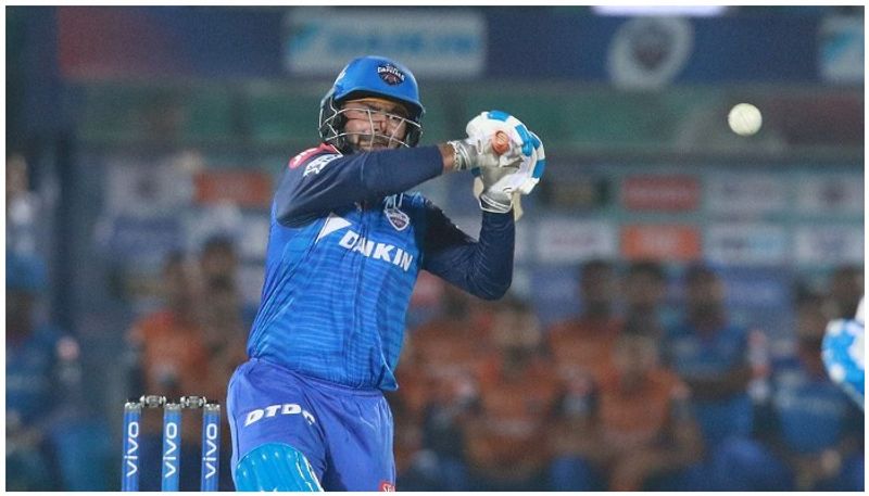 Indian fans praises Rishabh Pant as new finisher for India