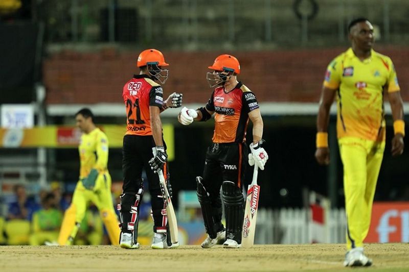 Chennai Super Kings need 176 runs to win against Sunrisers Hyderabad