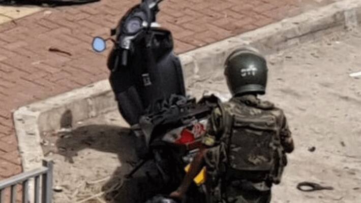 Sri Lanka police carry out controlled explosion