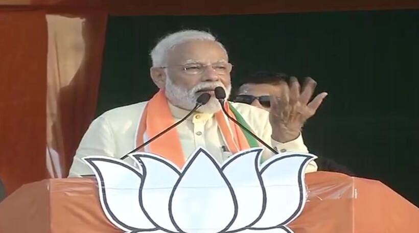 पीएम मोदी ने क्यों कहा, 'मुझे मिलने वाली गालियों की चिंता न करें'