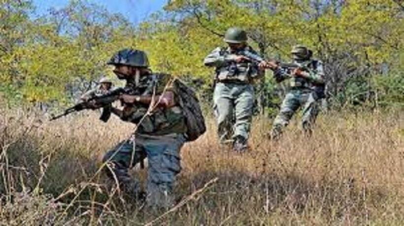 अनंतनाग में सैन्य बलों ने मार गिराए दो आतंकी, पिछले चार महीनों में 71 को लगाया गया ठिकाने
