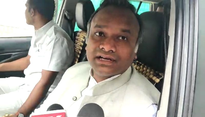 Santosh Suicide Case Congress MLA Priyank Kharge demands dismissal Minister Eshwarappa rbj