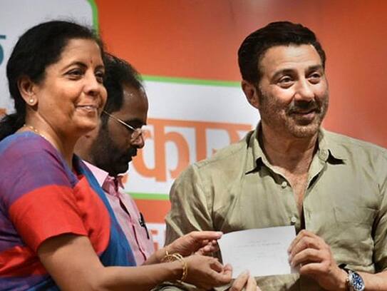 finally, annoyed Kavita Khanna has supported sunny deol from gurdaspur seat