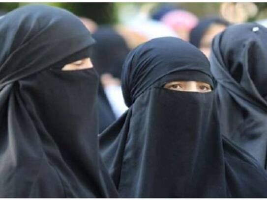 Sri Lanka bans burqa and all type of face cover for public protection after Easter serial blasts