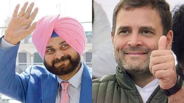 Navjot singh sidhu claims to retire from politics if smriti irani beats rahul Gandhi in amethi