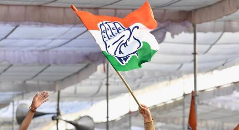 Congress Dissolves Himachal Pradesh Unit