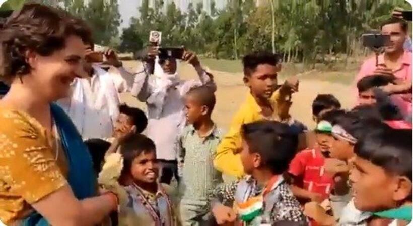 मुश्किल में प्रियंका वाड्रा, बच्चों के पीएम मोदी को अपशब्द कहने के मामले में NCPCR ने दिया नोटिस