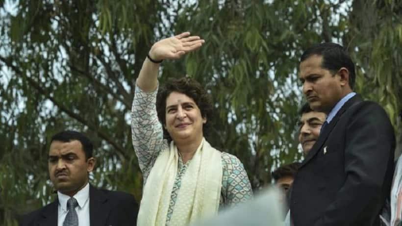 जानें कहां एसपी कार्यकर्ताओं के सम्मेलन में लगे प्रियंका जिंदाबाद के नारे