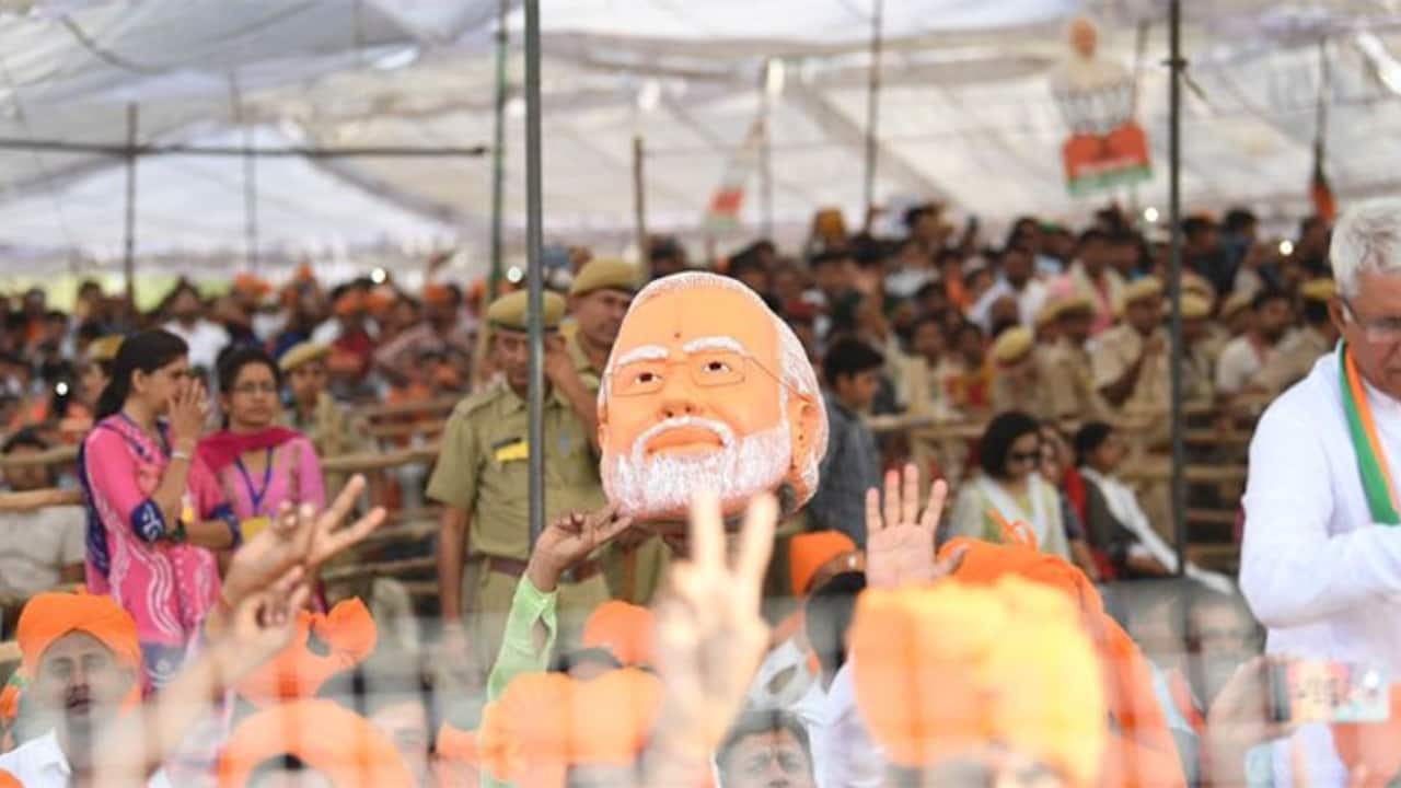 राफेल पर मोदी की दो टूक, कहा कांग्रेस का मिस्टर क्लीन बना भ्रष्ट नंबर वन