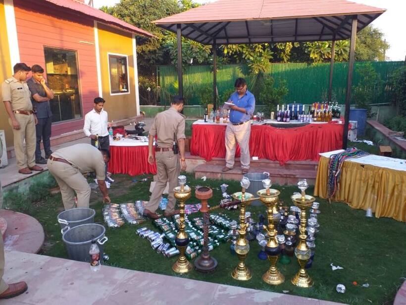 नोएडा एक्सप्रेसवे के पास फॉर्महाउस पर छापा, 200 गिरफ्तार, रेव पार्टी का संदेह
