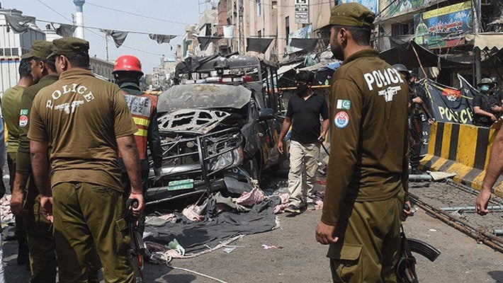 Pakistan suicide blast...10 people kills