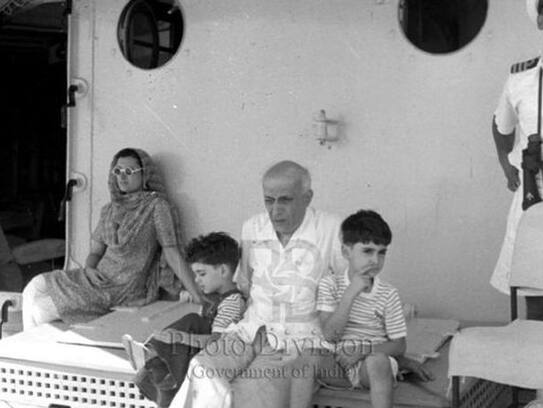 Not only Rajiv but Nehru started tradition of using Navy warships for vacationing in 1950
