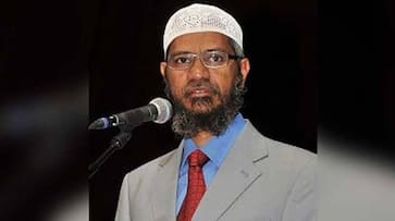 Zakir Naik's problems increase in Malaysia, will not be able to give speech