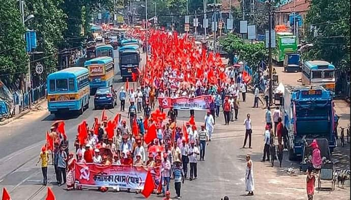 বাম প্রার্থীর 'পেটানো' পোস্ট ঘিরে বিতর্ক রাজনৈতিক মহলে