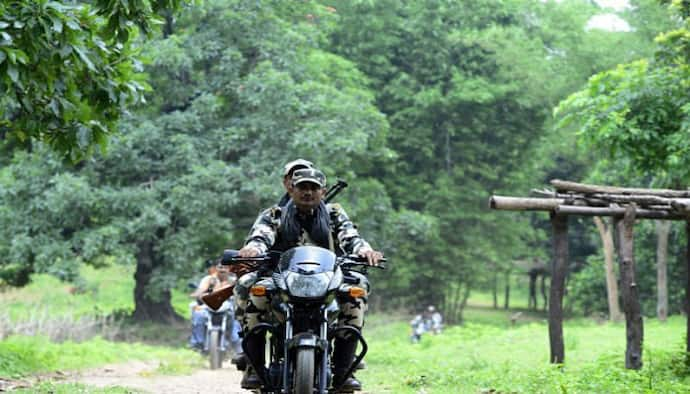 কাঠগড়ায় কেন্দ্রীয় বাহিনী, মমতার আপত্তির পরেই কমিশনে চিঠি রাজ্যের