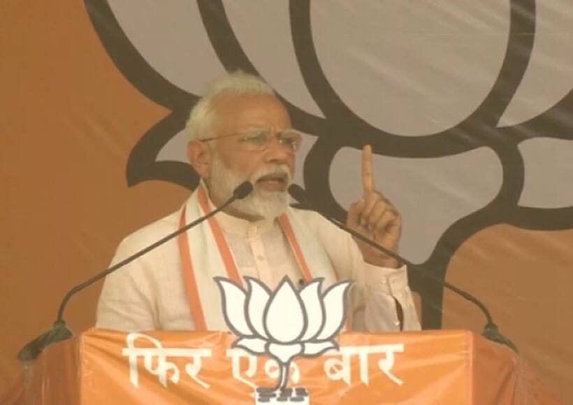 पीएम मोदी का ममता पर बड़ा हमला, 'रैली के लिए बंगाल जा रहा हूं, देखते हैं क्या होता है'
